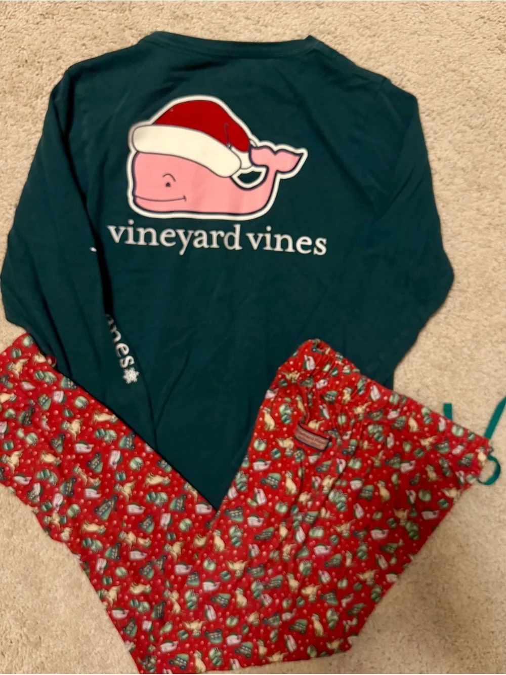 Vineyard Vines Green Long-Sleeve Top with Red Holiday Print Pajama Pants